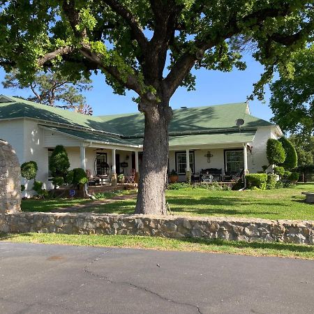 Bed and Breakfast The Old Liberty Schoolhouse Azle Exterior foto